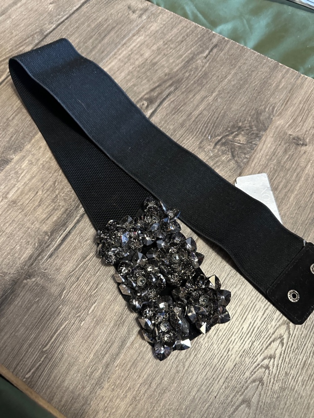 Fox Crystal Flower Stretch Belt - Silver/Black